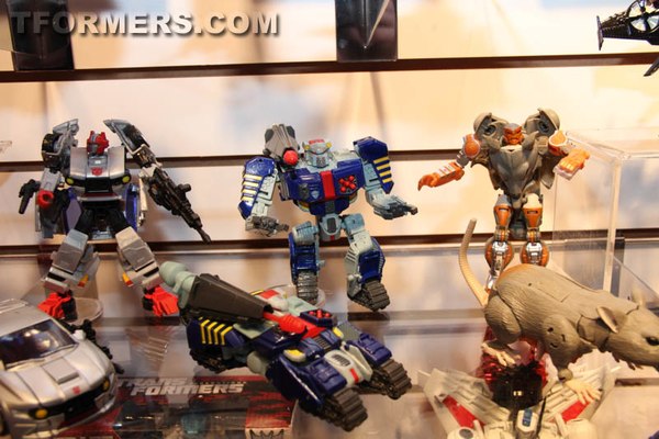 Toy Fair 2014 Transformers Generations Showroom Jetfire Sky Byte Windblade Roadbuster Image  (9 of 39)